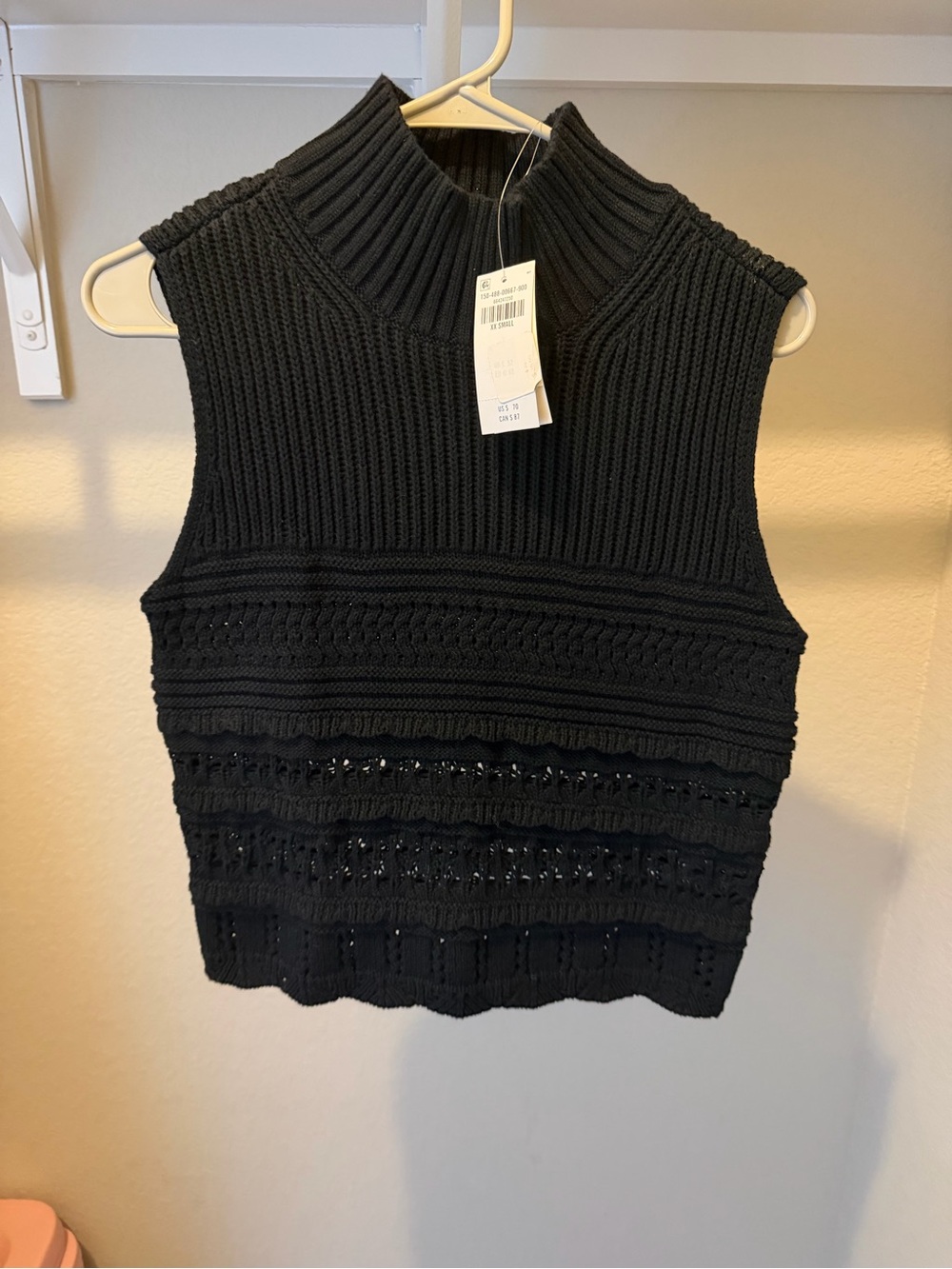 Abercrombie Sleeveless Knit Turtleneck Top - Black